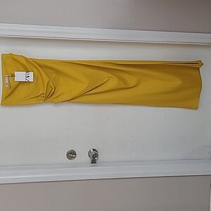 BEAUTIFUL ZARA YELLOW LONG DRESS.